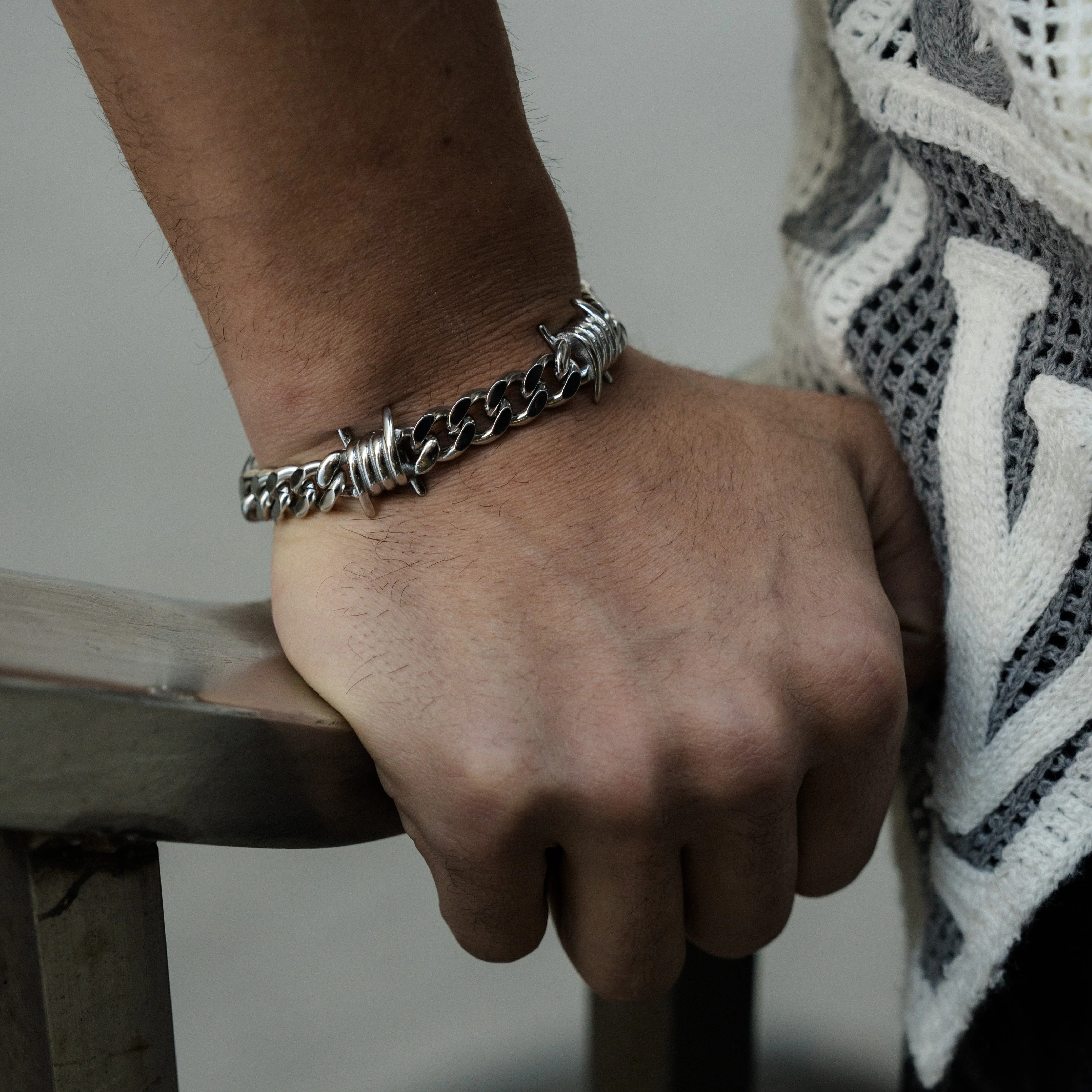 The Barbed Wire Cuban Bracelet - Silver RG397 - Image 4