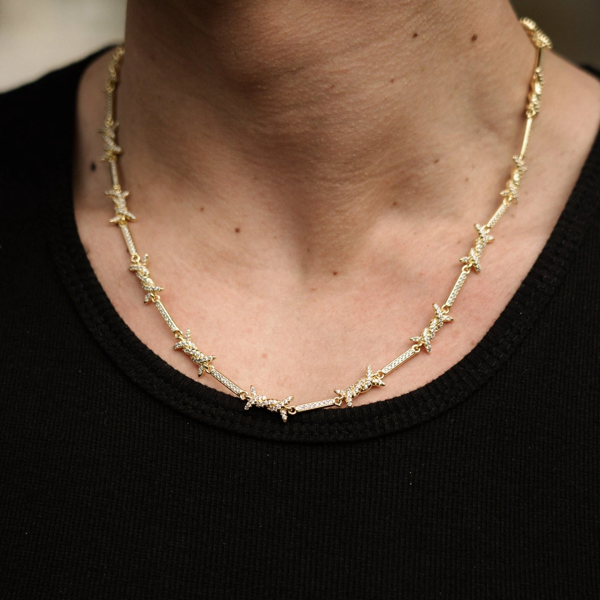 Iced Barbed Wire Necklace - Gold RG127G - Image 7